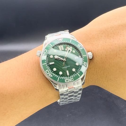 Seamaster 300M Vert SeikoMod
