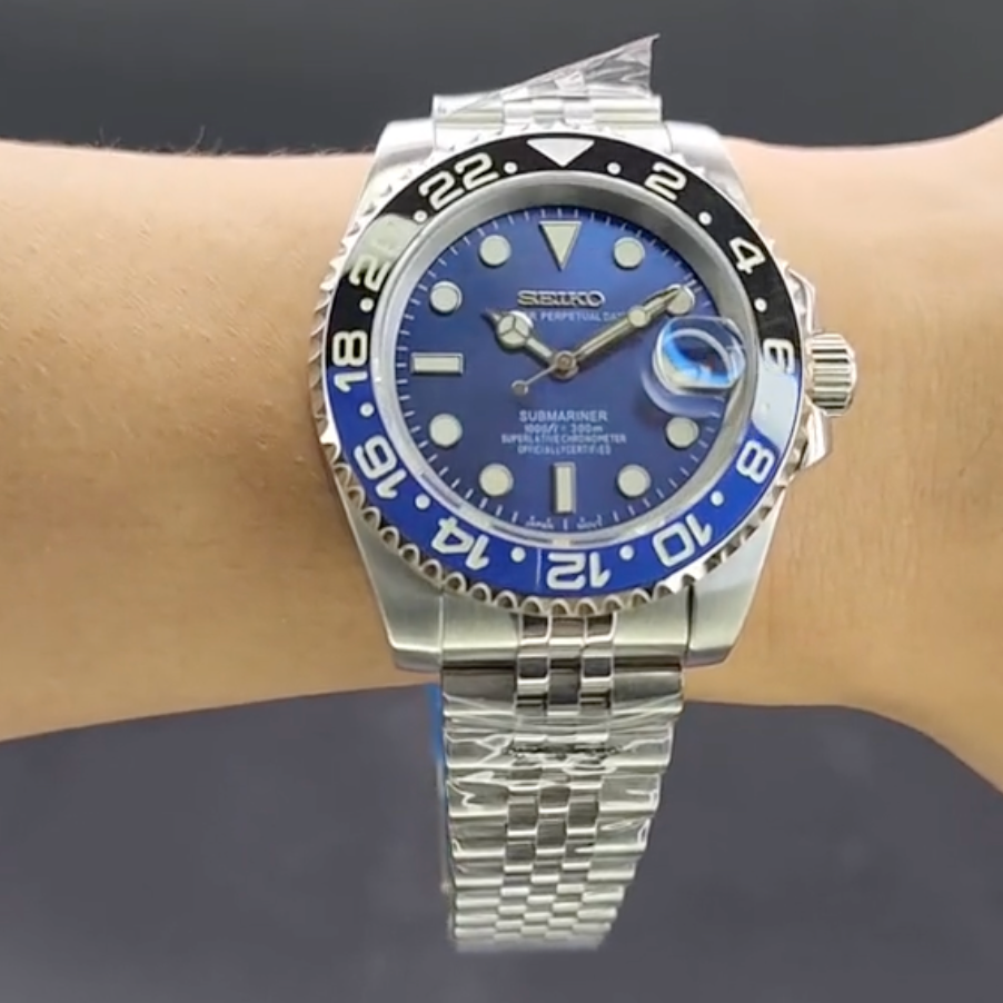 GMT Batman Bleu Jubilee SeikoMod