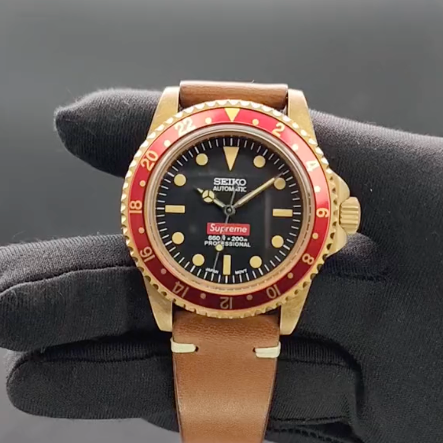 Submariner x Supreme Or-Rouge SeikoMod